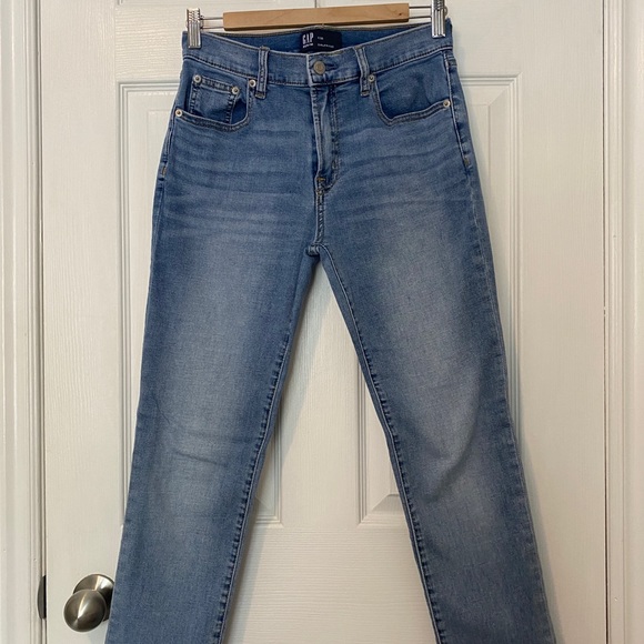 GAP Girlfriend Denim Jeans - Picture 2 of 6